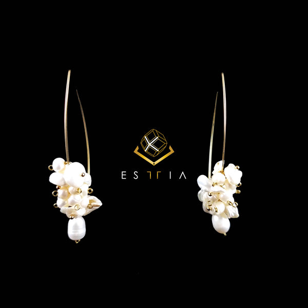 Pearly Cluster Hoop Oval
