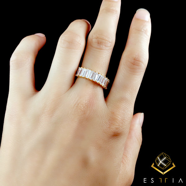 Vivid Ring