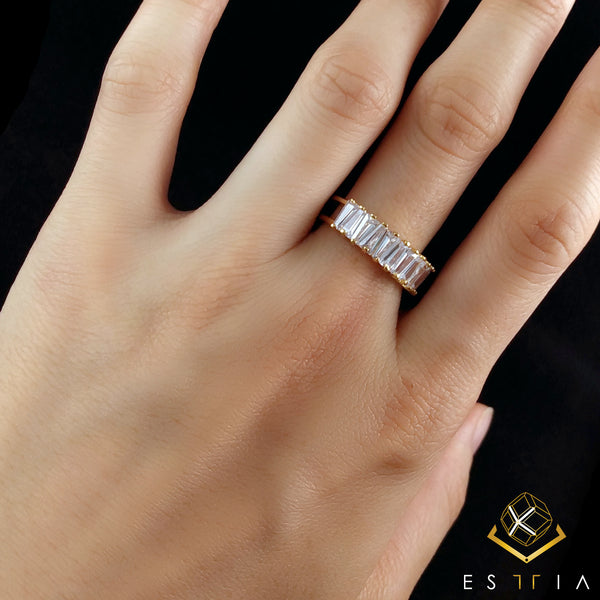 Vivid Ring
